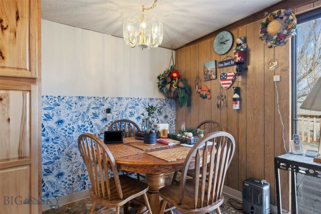 114 Willow Creek Road, Livingston MT 59047