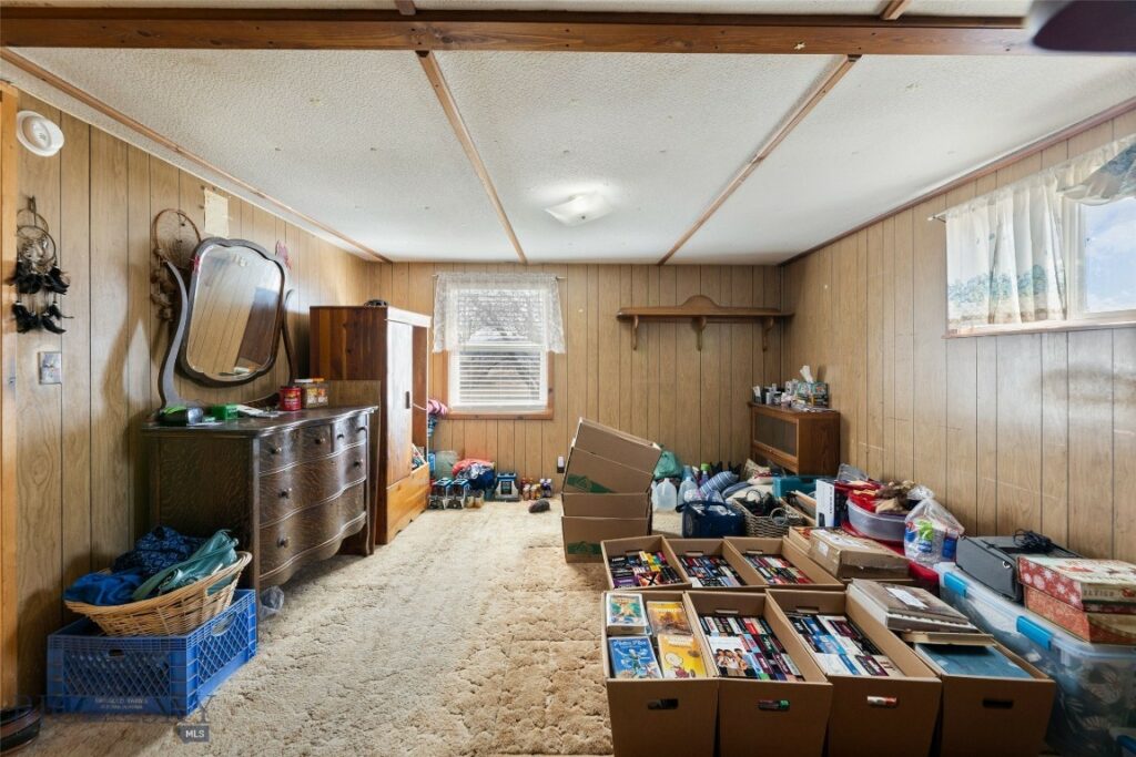 114 Willow Creek Road, Livingston MT 59047