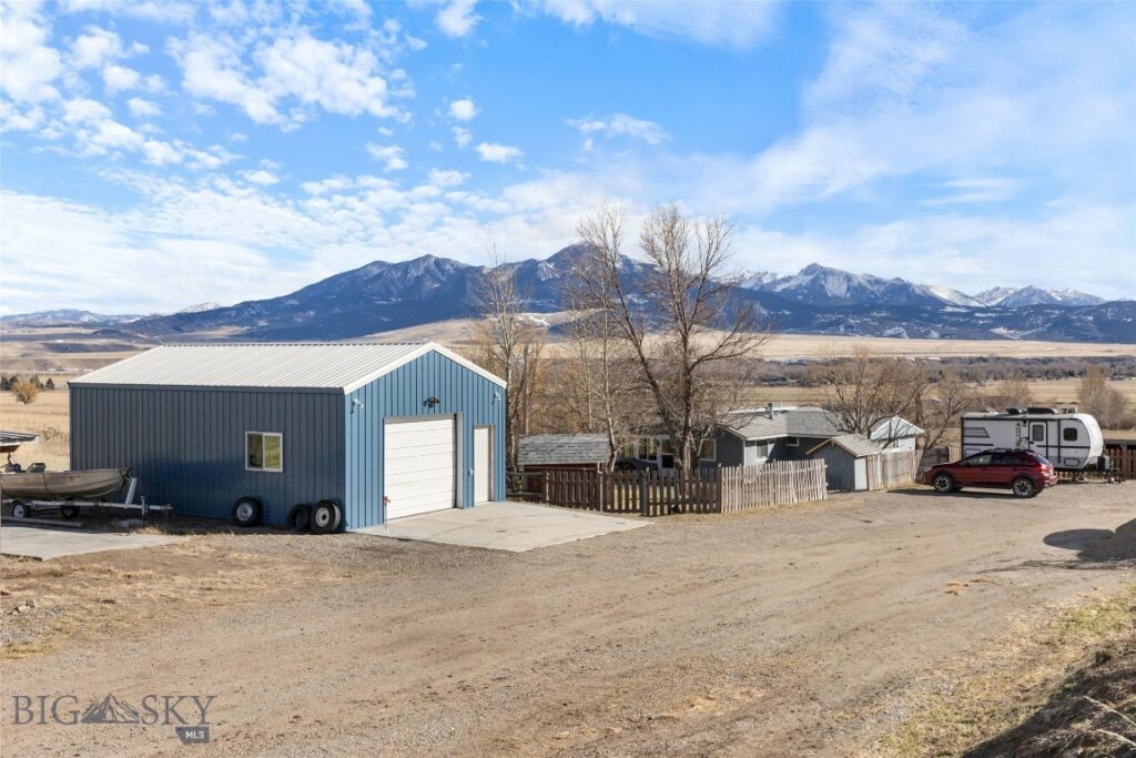 114 Willow Creek Road, Livingston MT 59047
