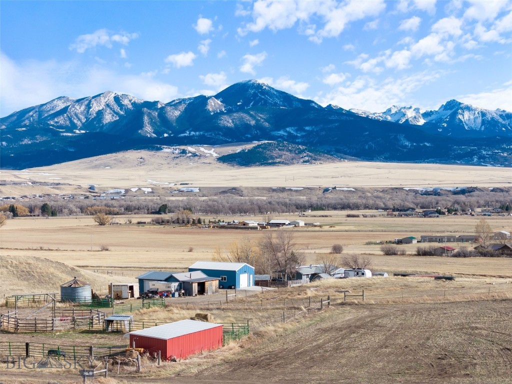 114 Willow Creek Road, Livingston MT 59047