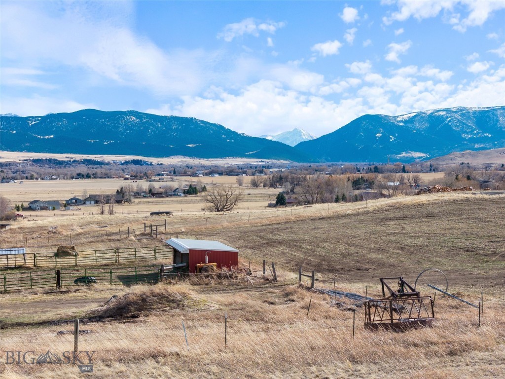 114 Willow Creek Road, Livingston MT 59047
