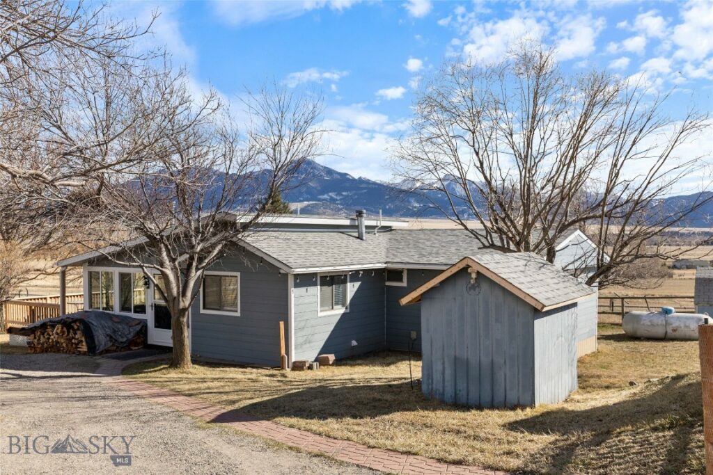 114 Willow Creek Road, Livingston MT 59047