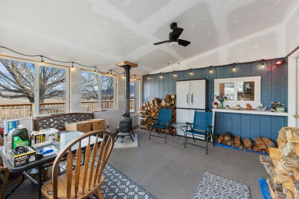 114 Willow Creek Road, Livingston MT 59047