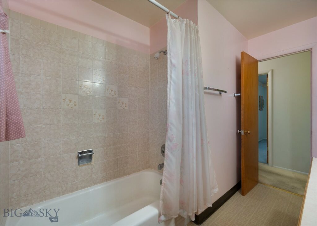 1140 N Cedarview Drive, Bozeman MT 59715