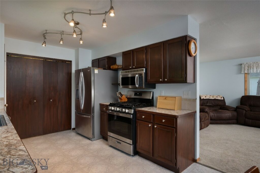115 8th, Belgrade MT 59714
