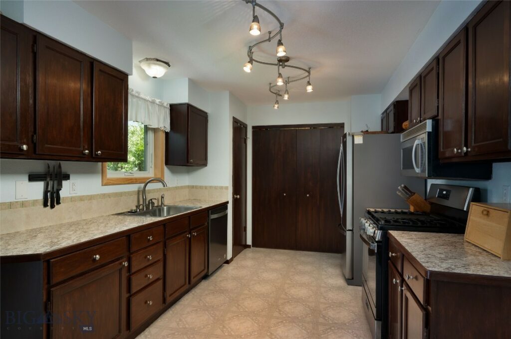 115 8th, Belgrade MT 59714