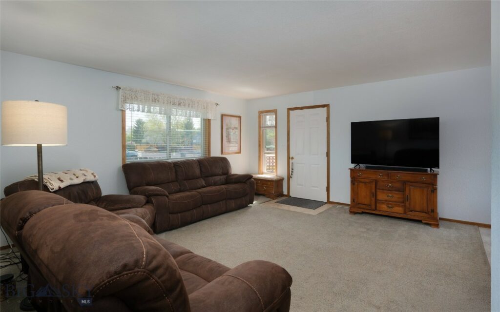 115 8th, Belgrade MT 59714