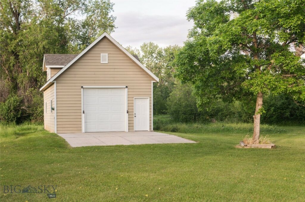 115 Middle Creek Lane, Bozeman MT 59718