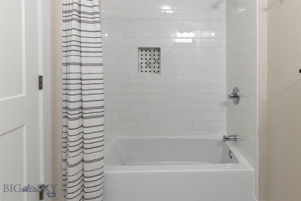 116 Star Road, Livingston MT 59047