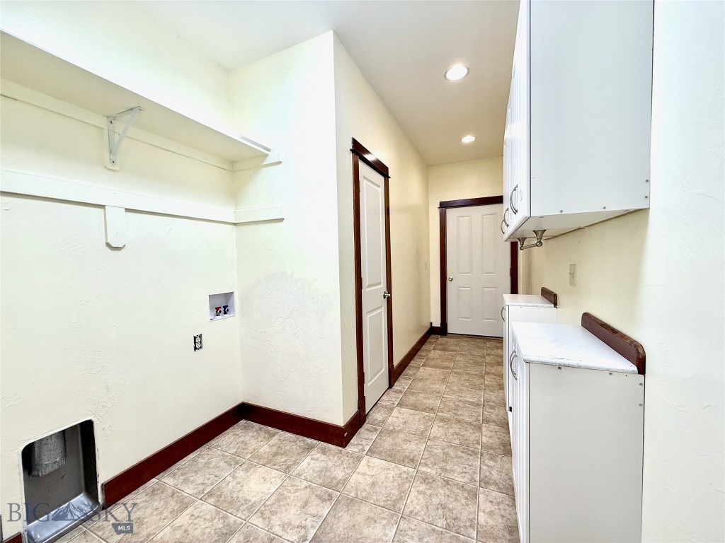 1168 Saxon, Bozeman MT 59718