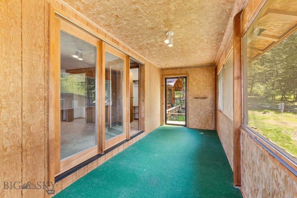 117 Deep Creek Road, Livingston MT 59047
