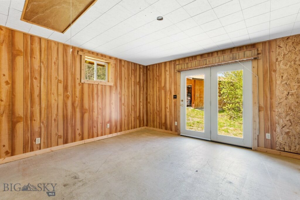 117 Deep Creek Road, Livingston MT 59047