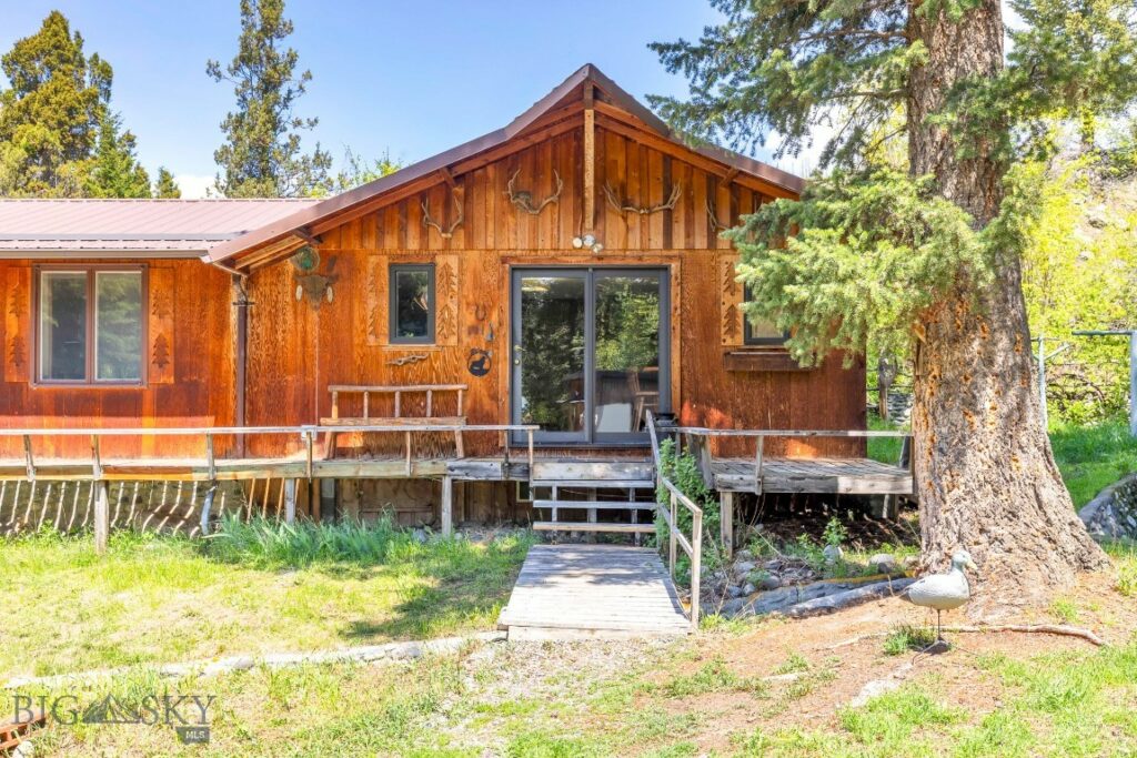 117 Deep Creek Road, Livingston MT 59047