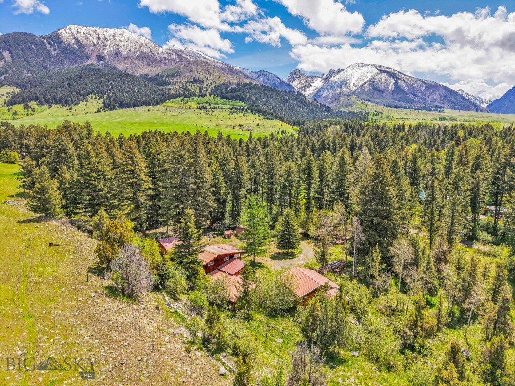 117 Deep Creek Road, Livingston MT 59047
