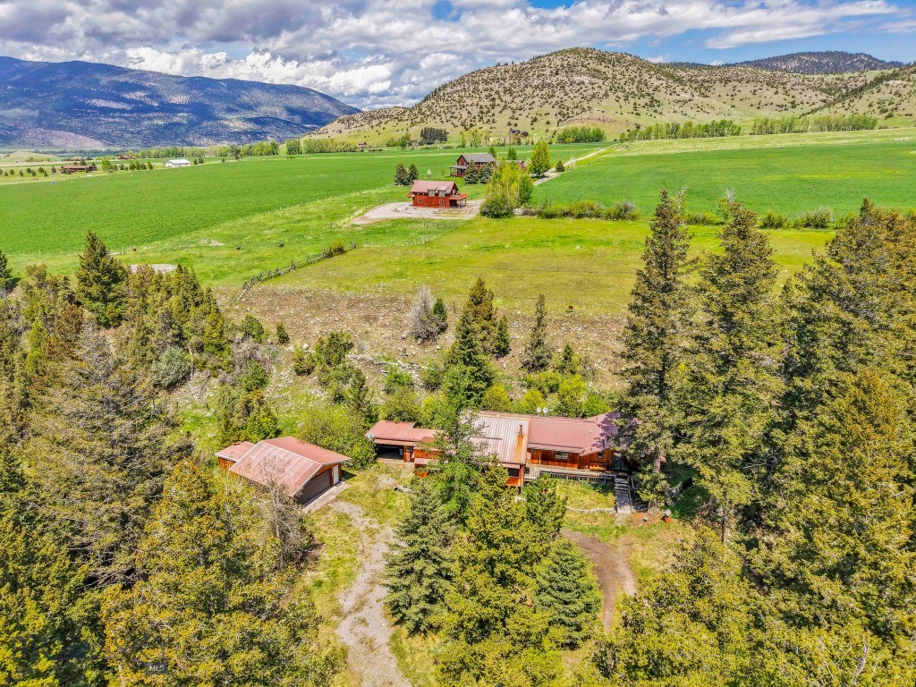 117 Deep Creek Road, Livingston MT 59047