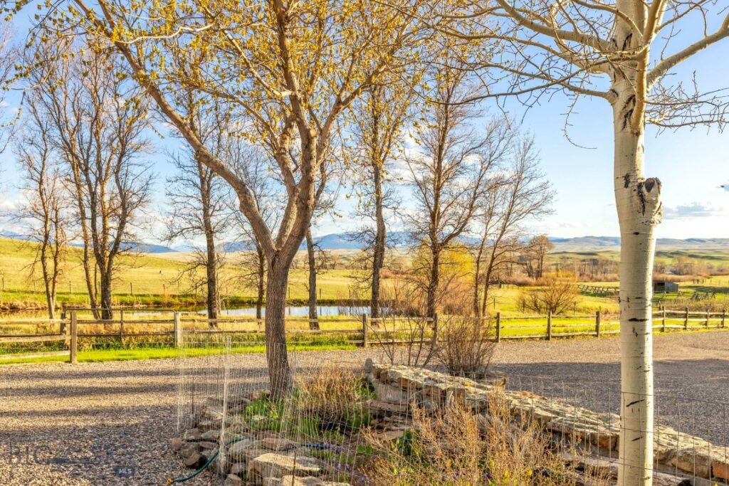 117 Falls Creek Road, Livingston MT 59047