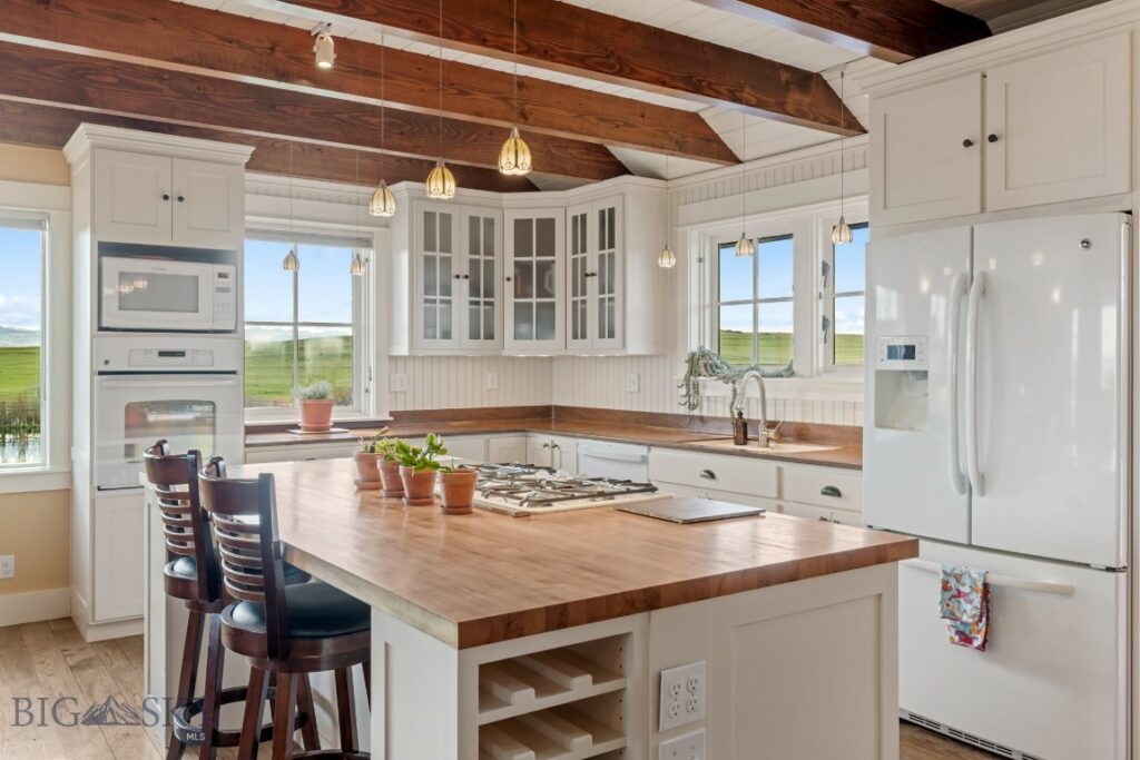 117 Falls Creek Road, Livingston MT 59047