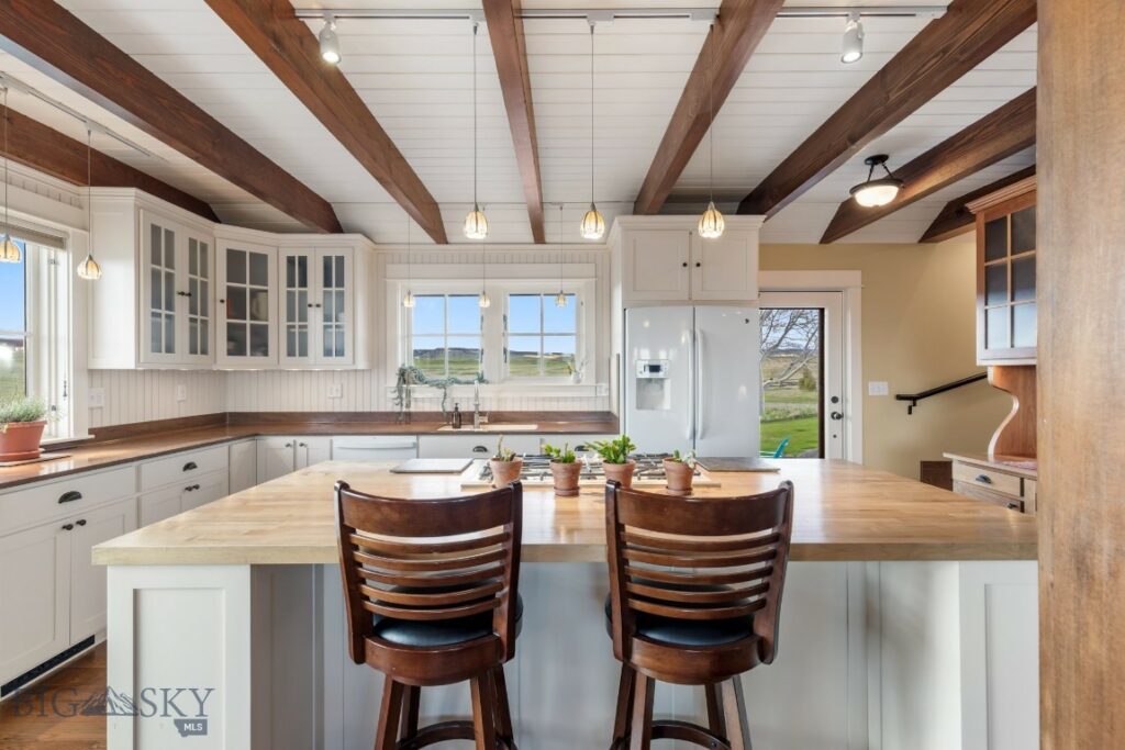 117 Falls Creek Road, Livingston MT 59047