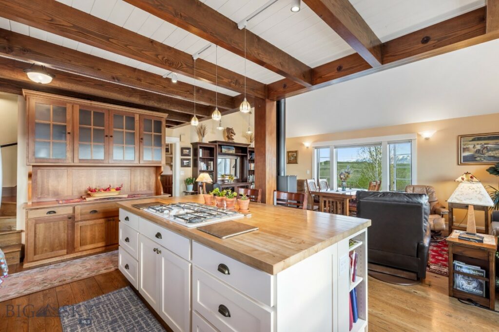 117 Falls Creek Road, Livingston MT 59047