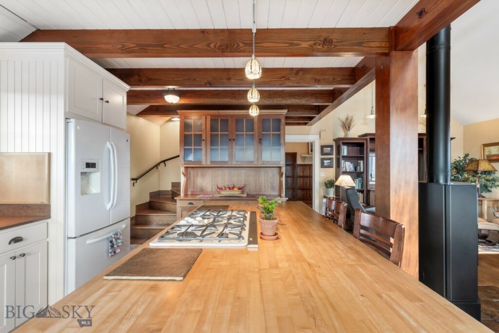 117 Falls Creek Road, Livingston MT 59047