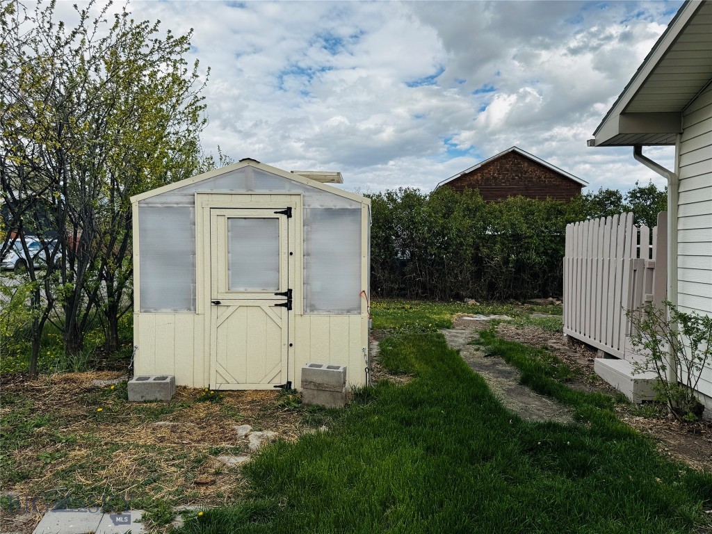 118 Elm Lane, Livingston MT 59047