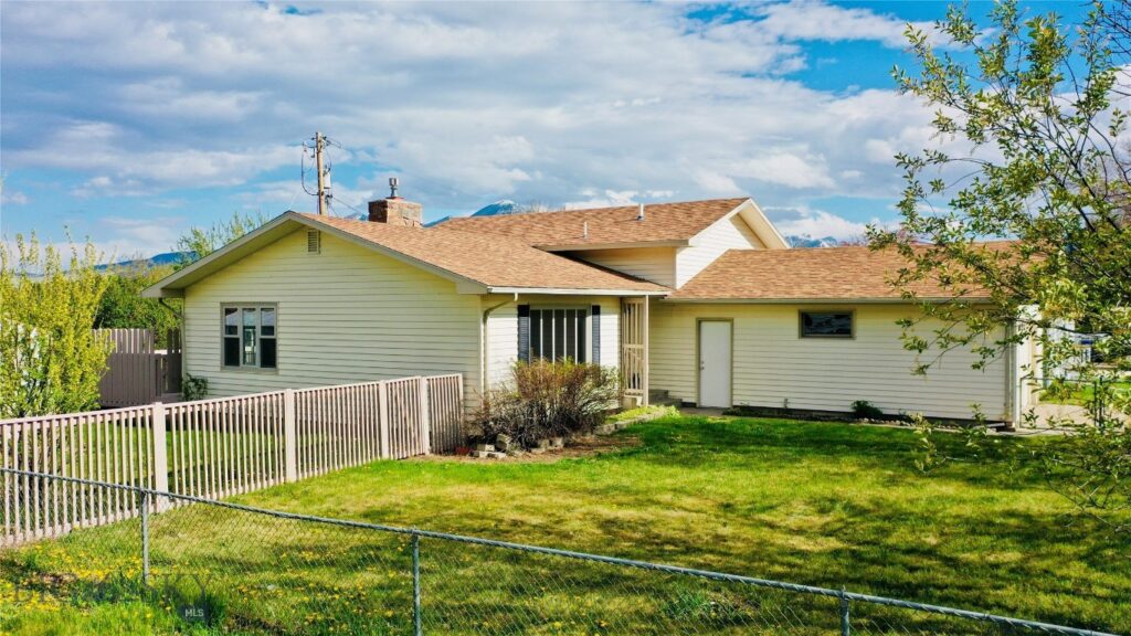 118 Elm Lane, Livingston MT 59047
