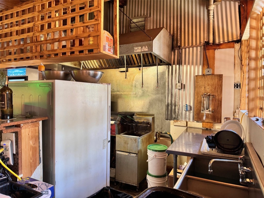 118 N Main Street, Livingston MT 59047