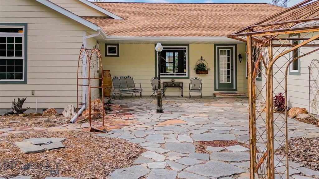 12 Pathfinder Trail, Bozeman MT 59715