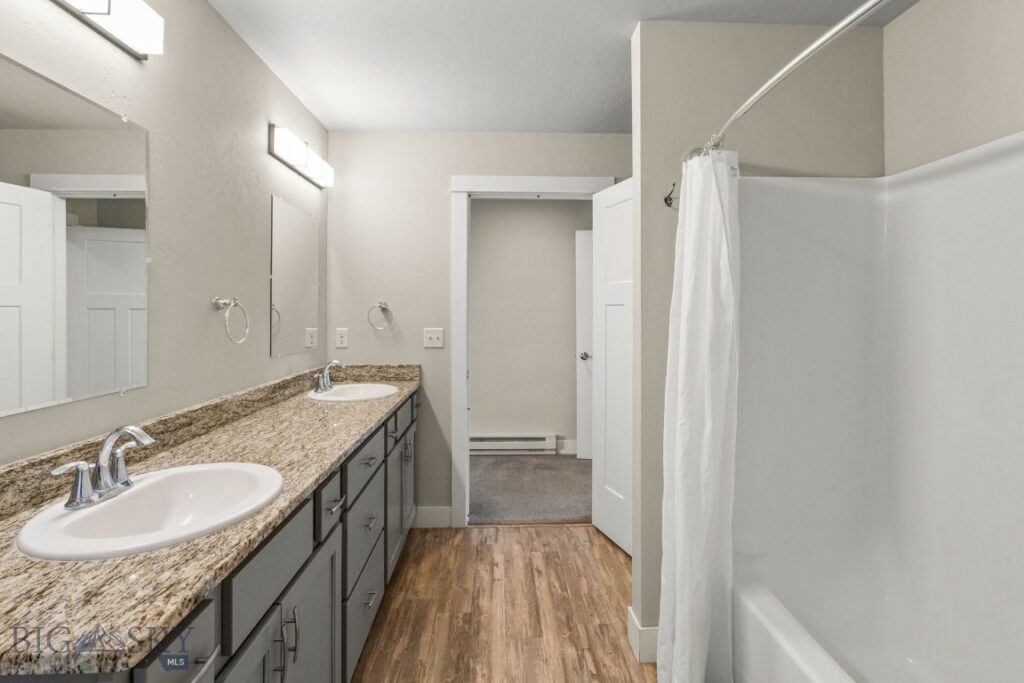 1200 Glider Lane, Belgrade MT 59714