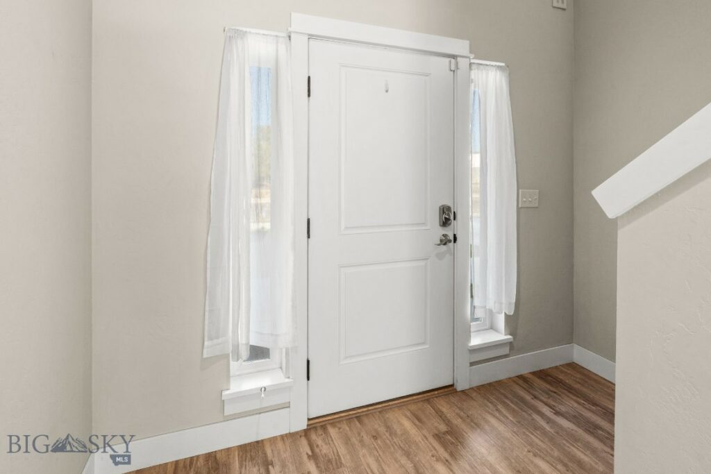 1200 Glider Lane, Belgrade MT 59714