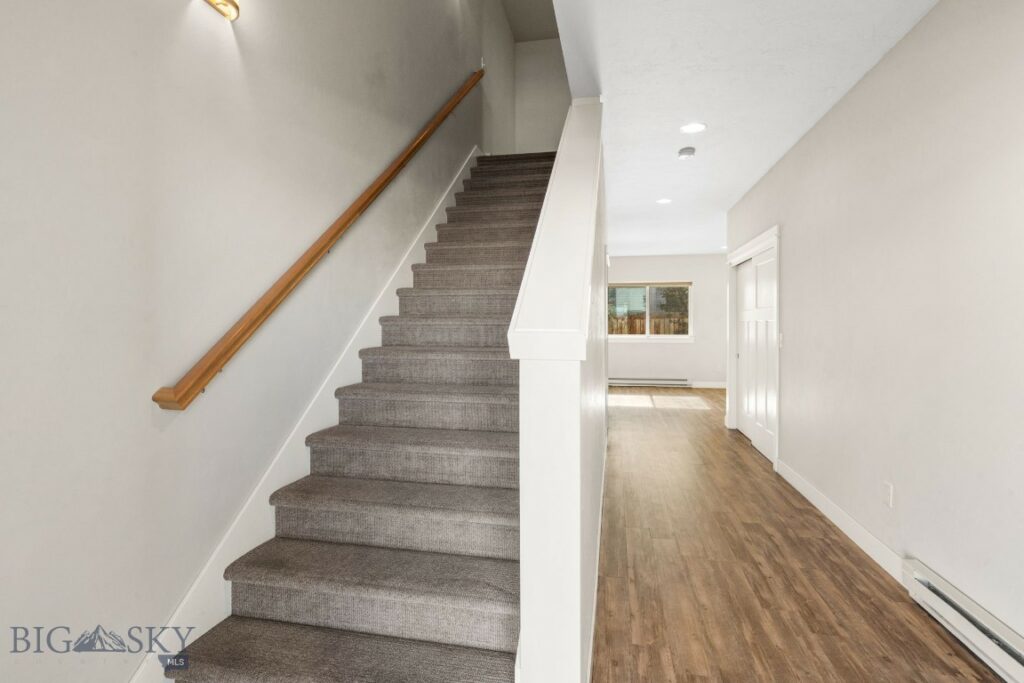 1200 Glider Lane, Belgrade MT 59714