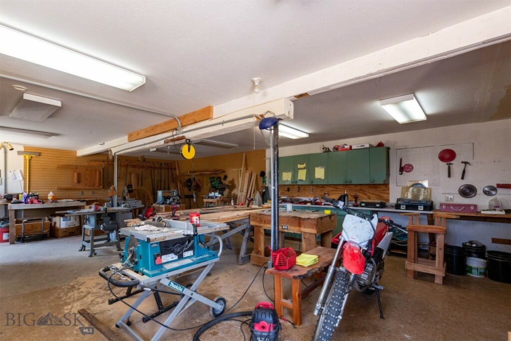 1202 Ludwig Lane, Bozeman MT 59718
