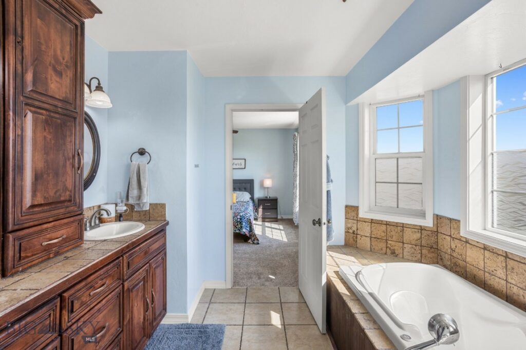 1206 Parkview, Livingston MT 59047