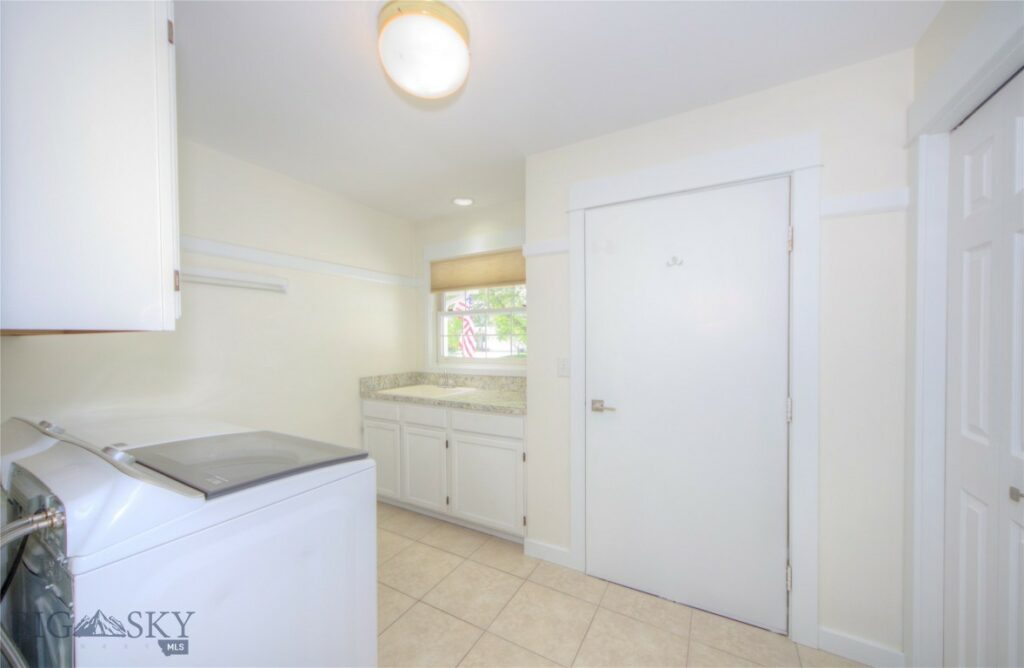 1208 Woodland Drive, Bozeman MT 59718