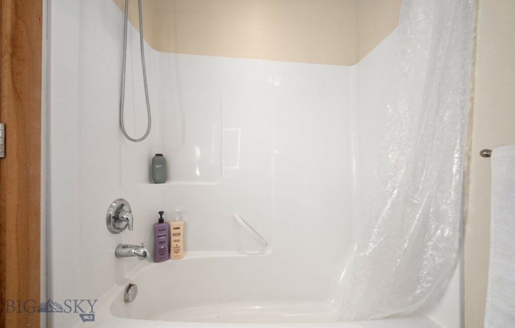 1209 Idaho Street, Belgrade MT 59714