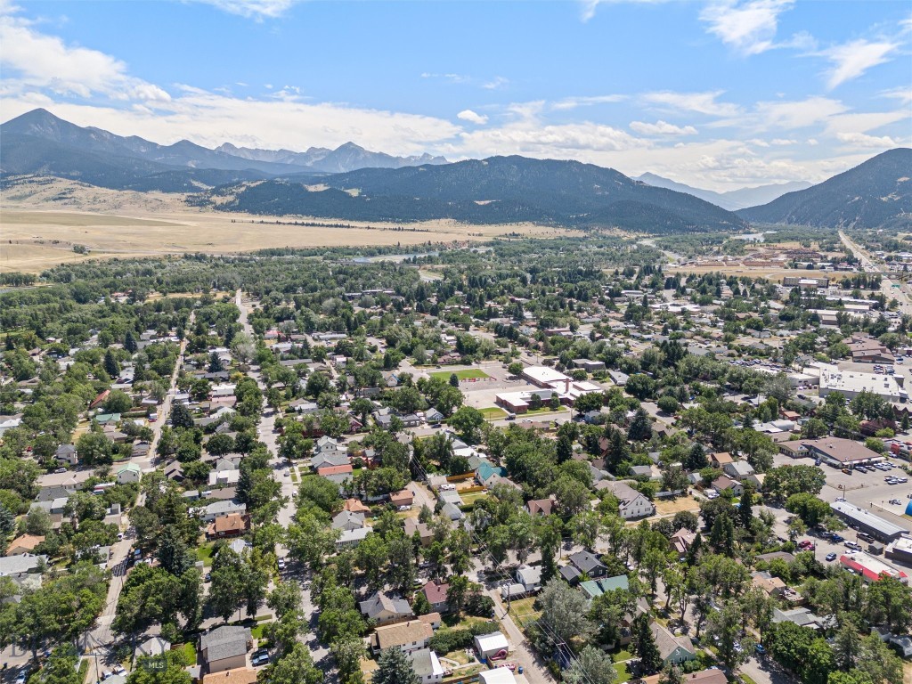 121 S 10th Street, Livingston MT 59047