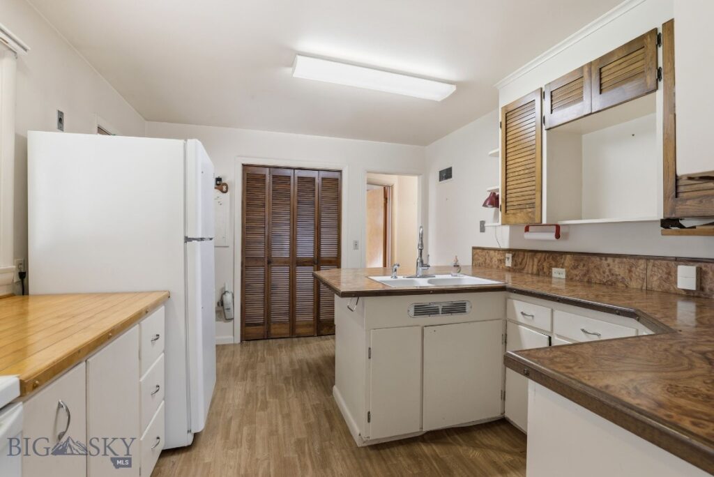1211 S Grand Avenue, Bozeman MT 59715