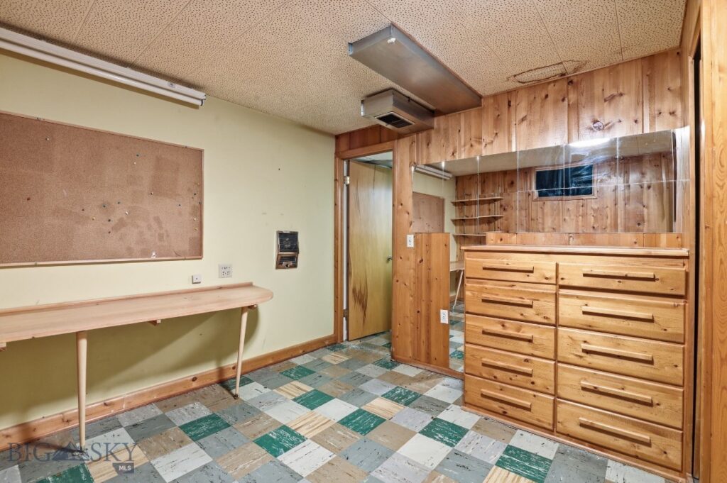1211 S Grand Avenue, Bozeman MT 59715