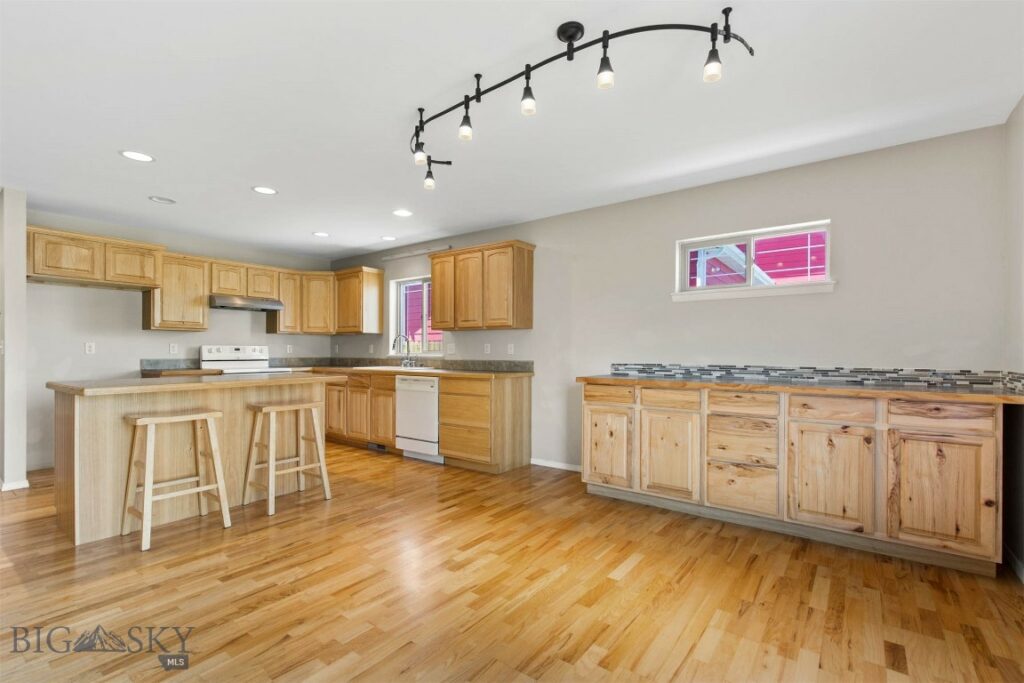 1214 Idaho Street, Belgrade MT 59714