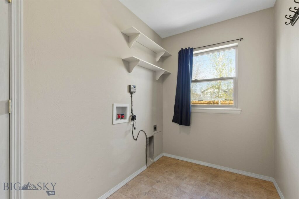 1214 Idaho Street, Belgrade MT 59714