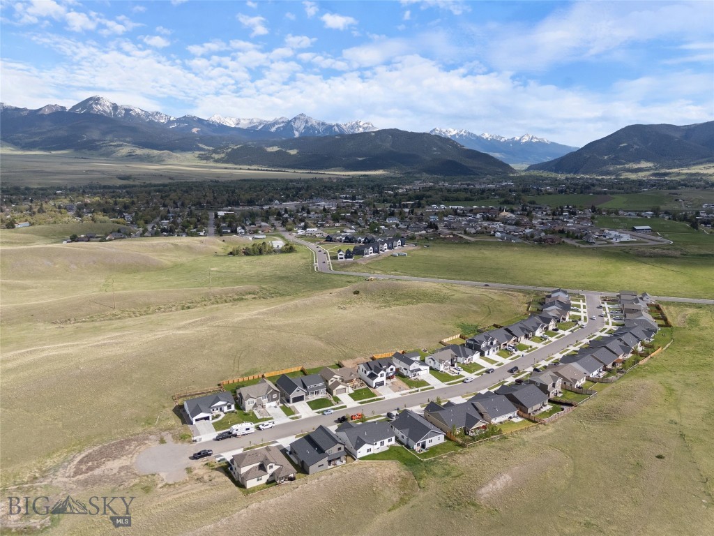1215 Sweetgrass Lane, Livingston MT 59047