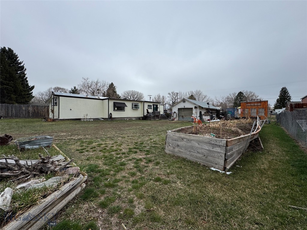 122 S P St., Livingston MT 59047