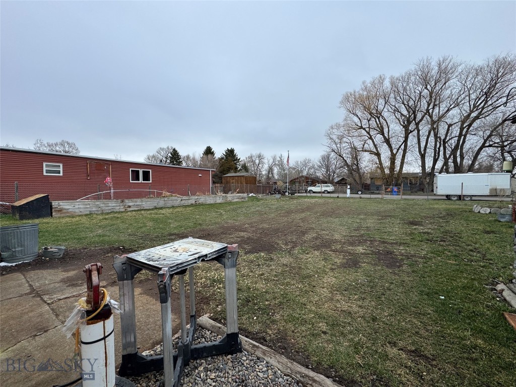 122 S P St., Livingston MT 59047