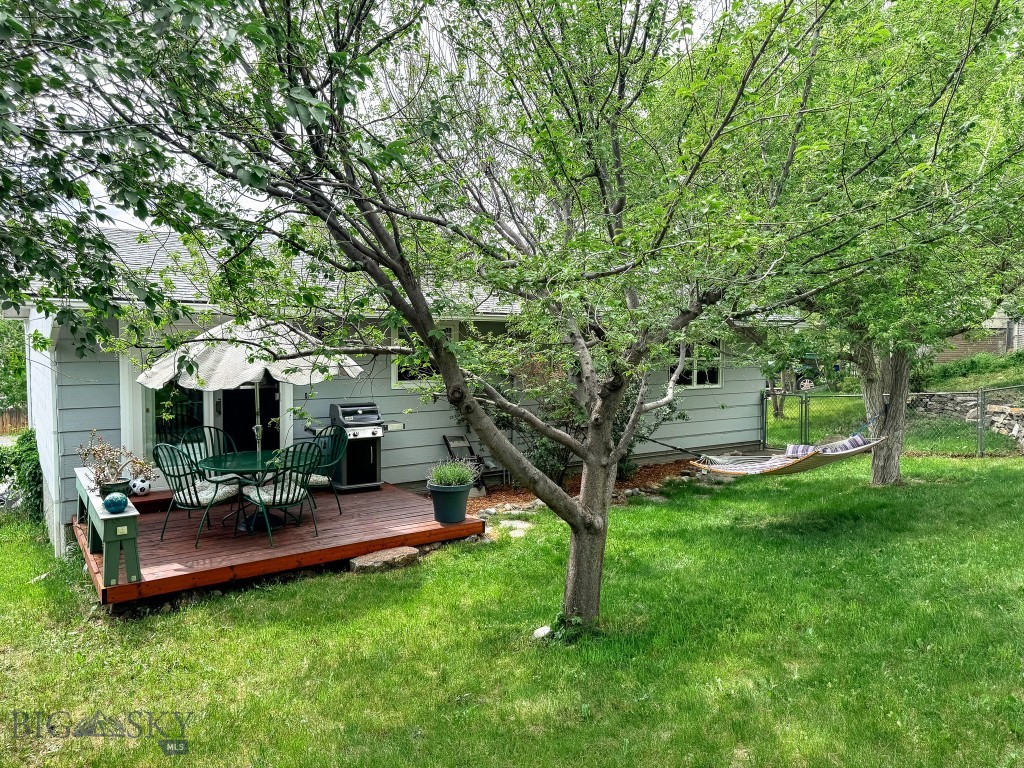 122 Star Road, Livingston MT 59047