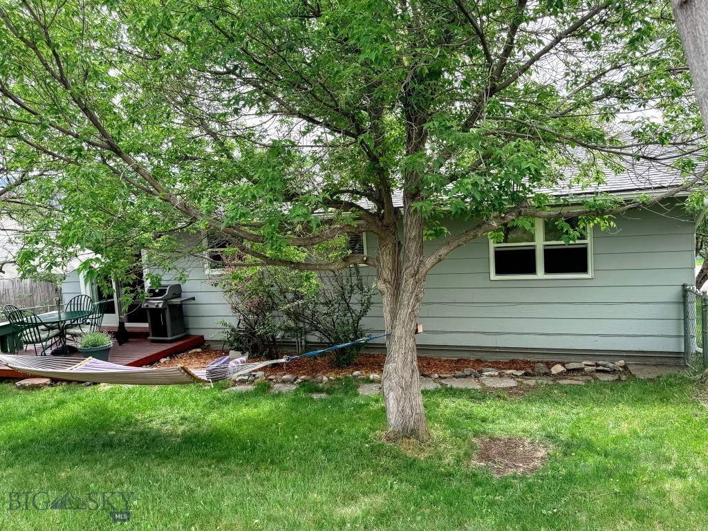 122 Star Road, Livingston MT 59047