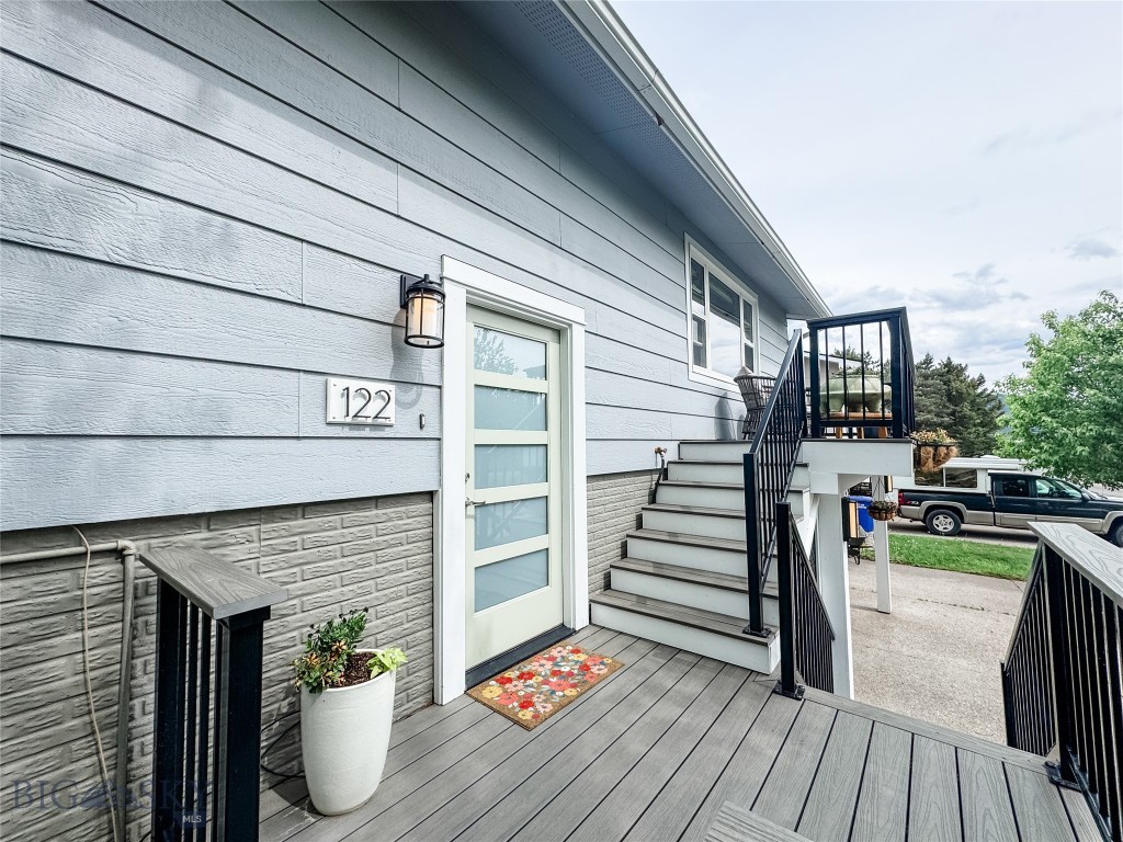 122 Star Road, Livingston MT 59047