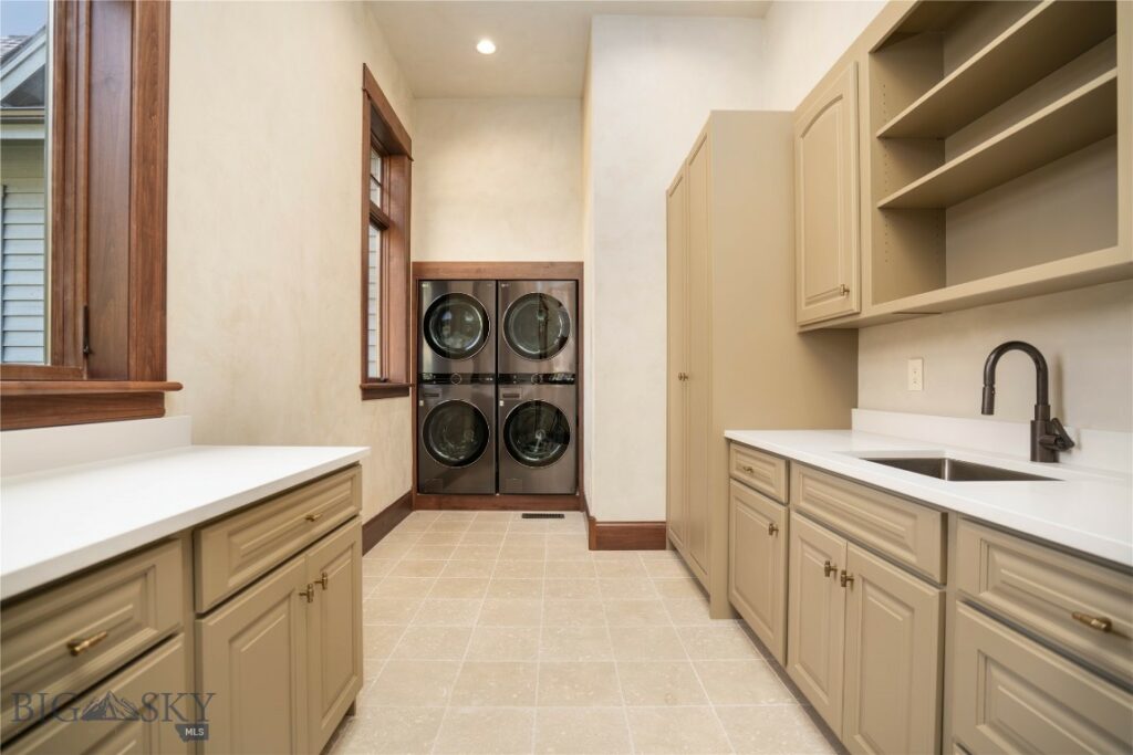 1221 Green Valley Way, Bozeman MT 59715