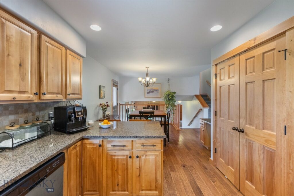 1225 Wildflower Trail, Livingston MT 59047