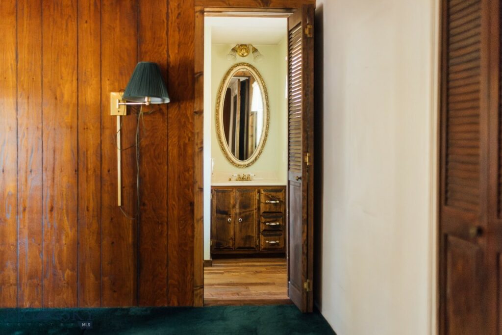 124 Deep Creek Road, Livingston MT 59047