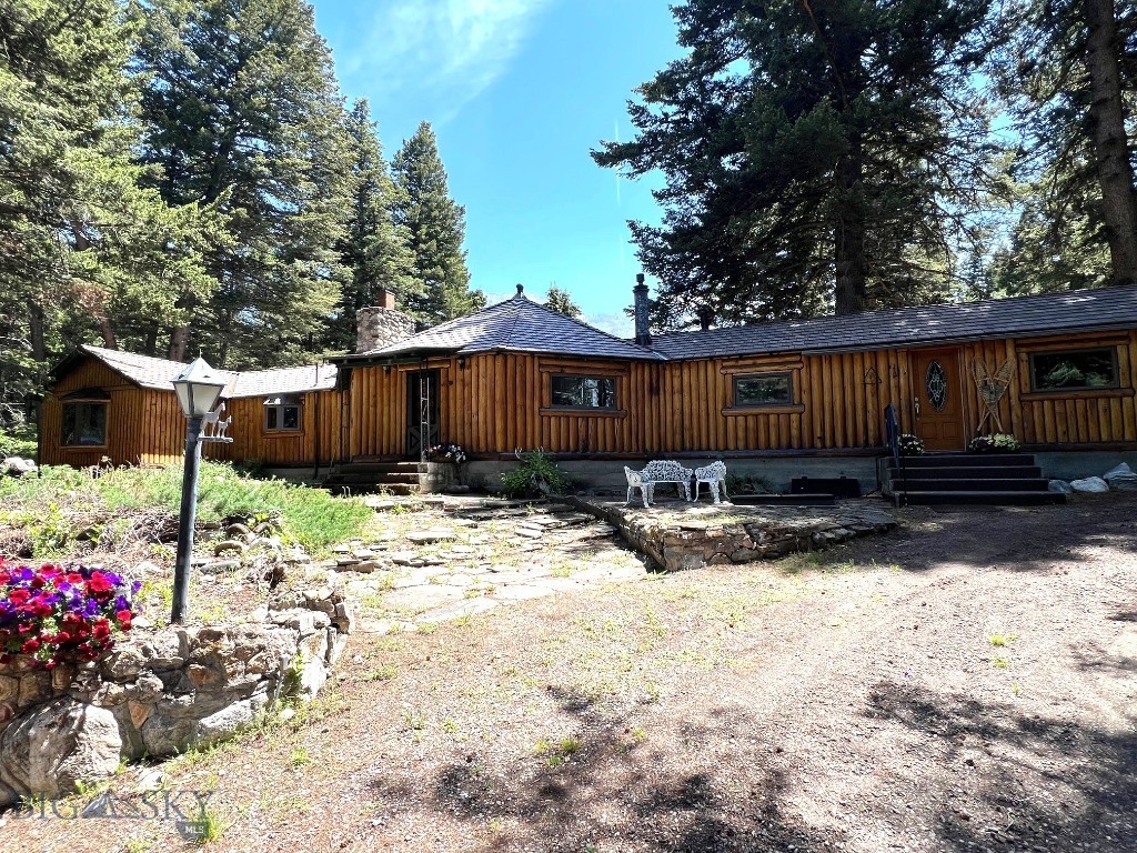 124 Deep Creek Road, Livingston MT 59047